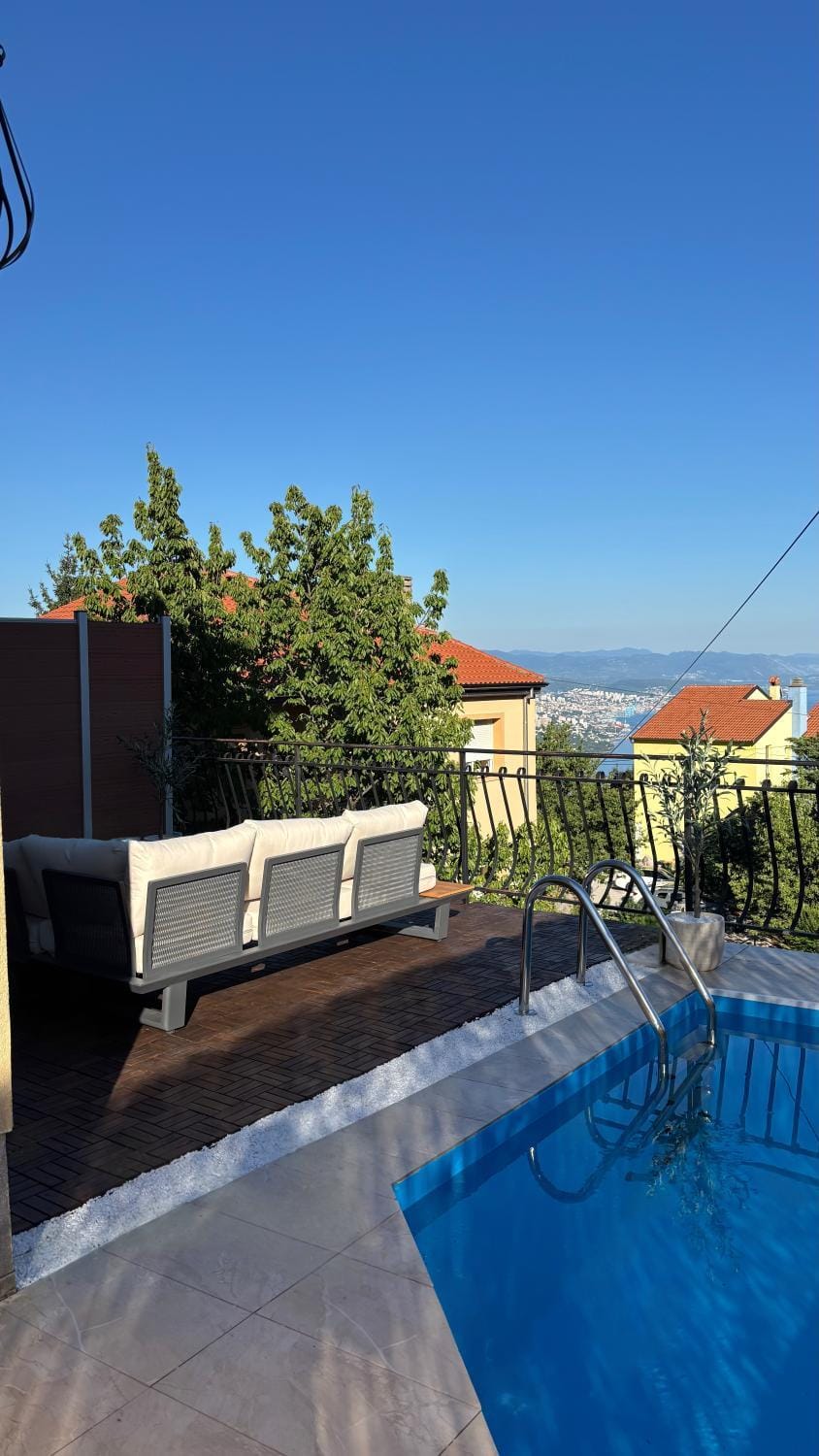 Off site, Balcony/Terrace, Swimming pool