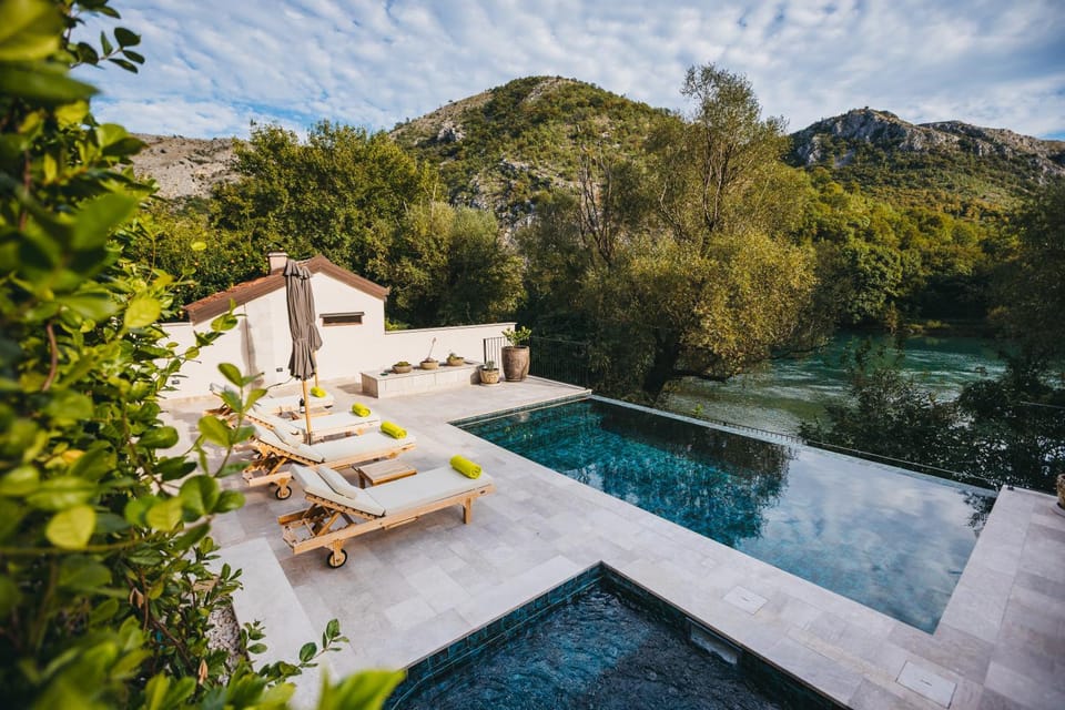 Garden, Garden view, Pool view, Swimming pool, Swimming pool, sunbed
