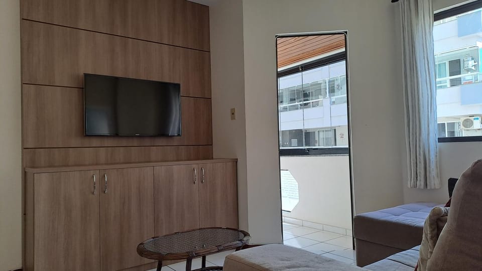 Communal lounge/ TV room, TV and multimedia, Living room