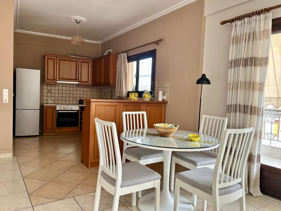 Lemon & Light Bright Apartment with View and Fireplace Apartment in Messenia