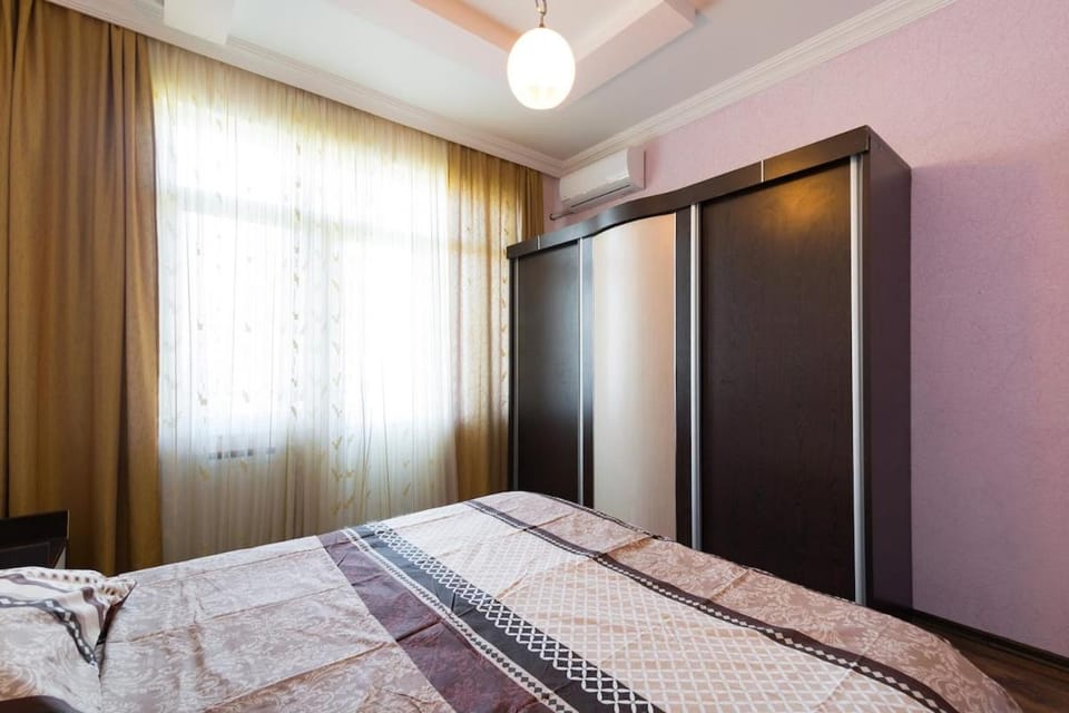 Bedroom, wardrobe