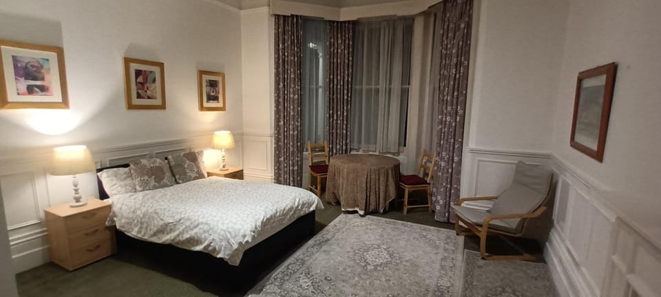 Curzon House Bed and Breakfast in City of Westminster