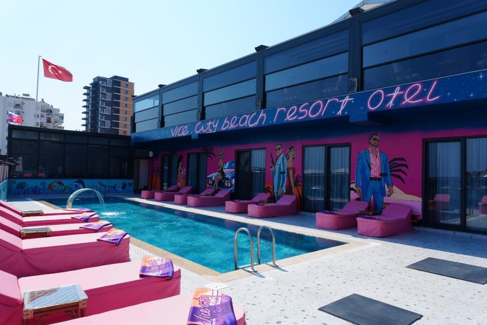vice city beach resort otel Hotel in Mersin