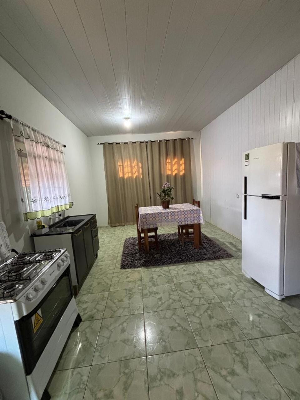 Kitnet bem localizado na Avenida Apartment in State of Mato Grosso, Brazil