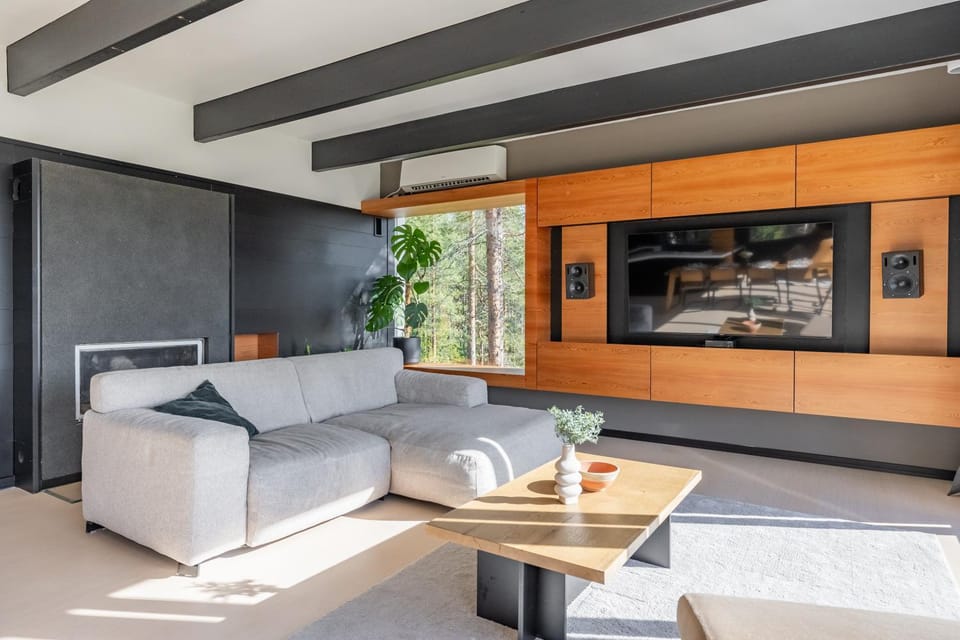 Communal lounge/ TV room, TV and multimedia, Living room, Seating area