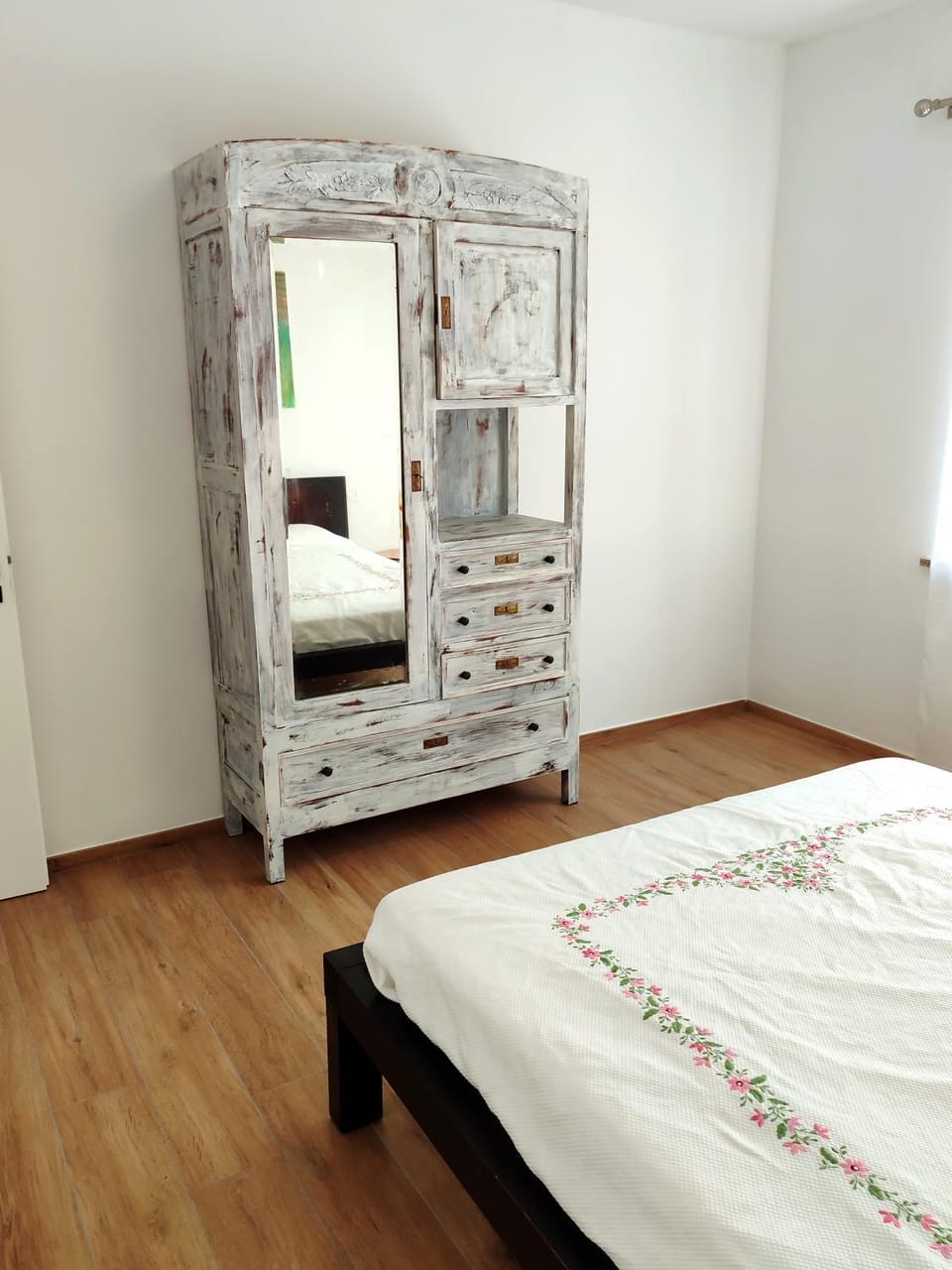Bedroom, wardrobe