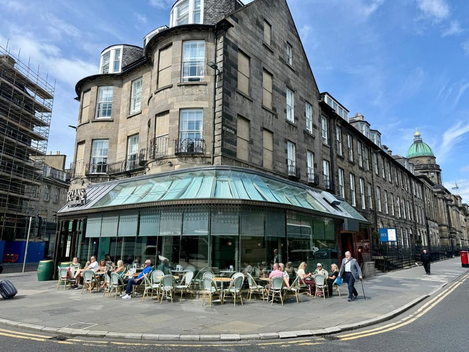 Central Edinburgh Prime Luxury 3 bed Apartment in Edinburgh