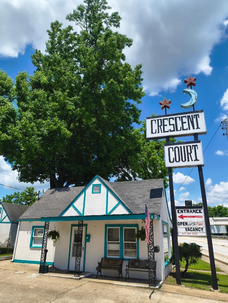 Crescent Court Motel in Branson
