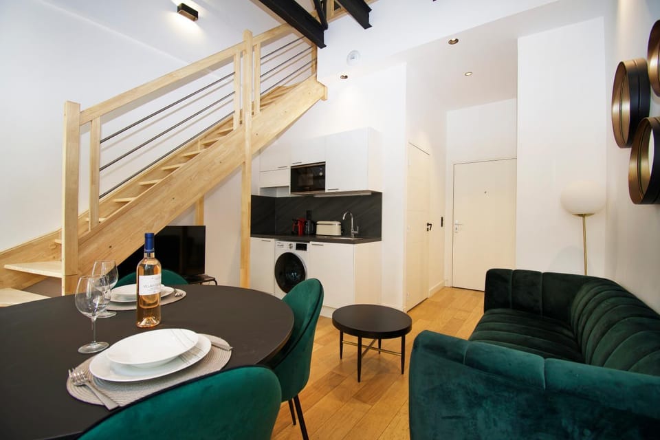 TV and multimedia, Dining area