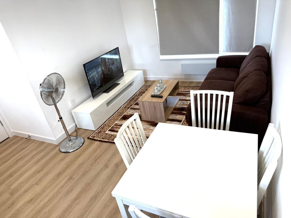 Kunzu terrace Apartment in London Borough of Southwark
