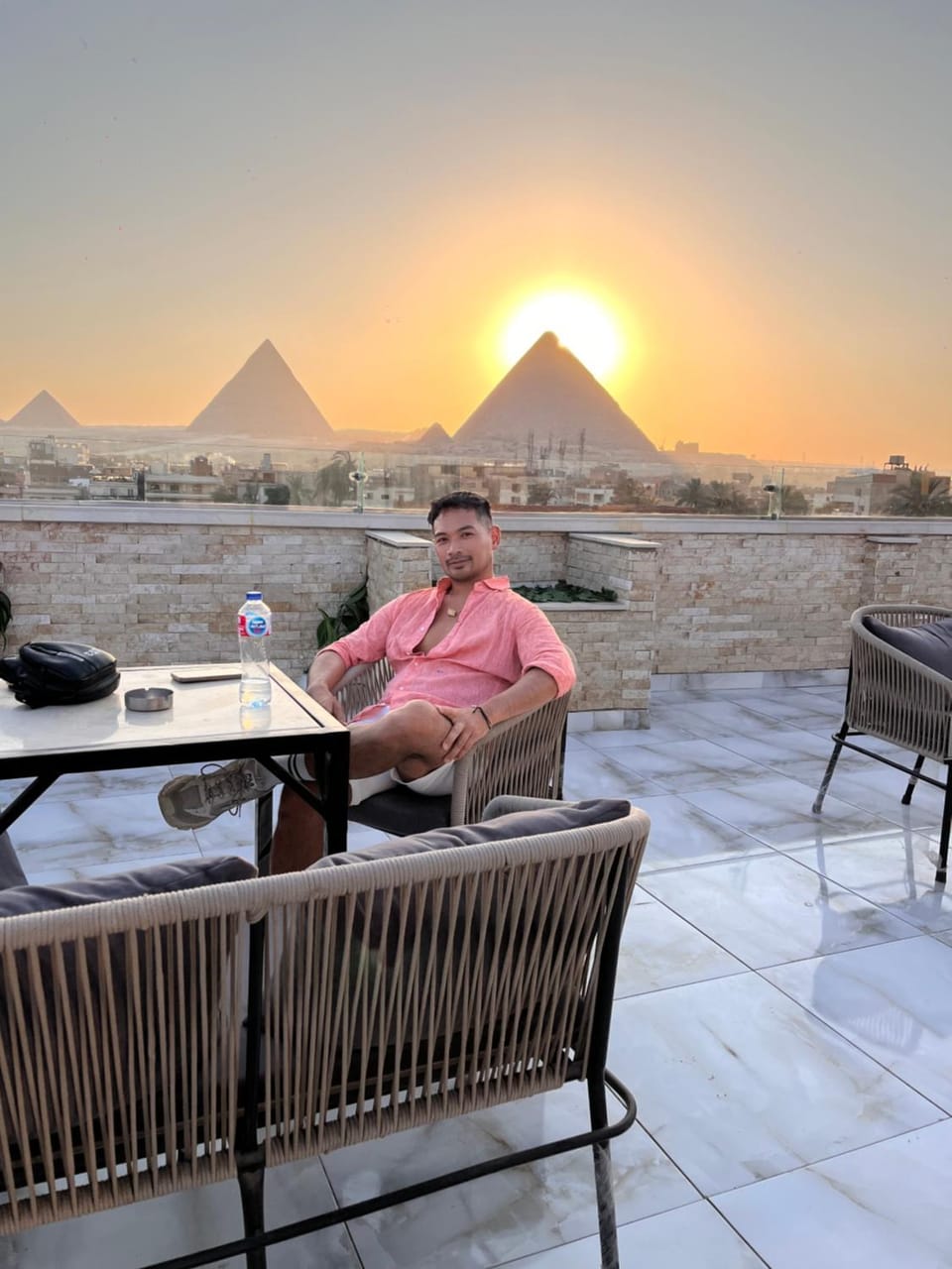 Patio, Nearby landmark, Day, People, Natural landscape, Balcony/Terrace, Living room, Seating area, Lake view, Mountain view, Sunrise, Sunset, group of guests