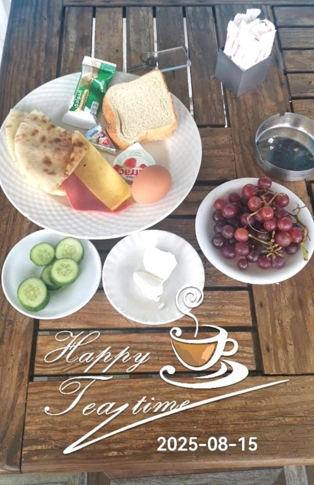 Food and drinks, Food, Breakfast
