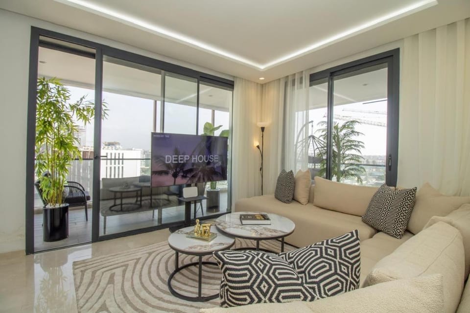 Skyline Retreat Apartment in Casablanca