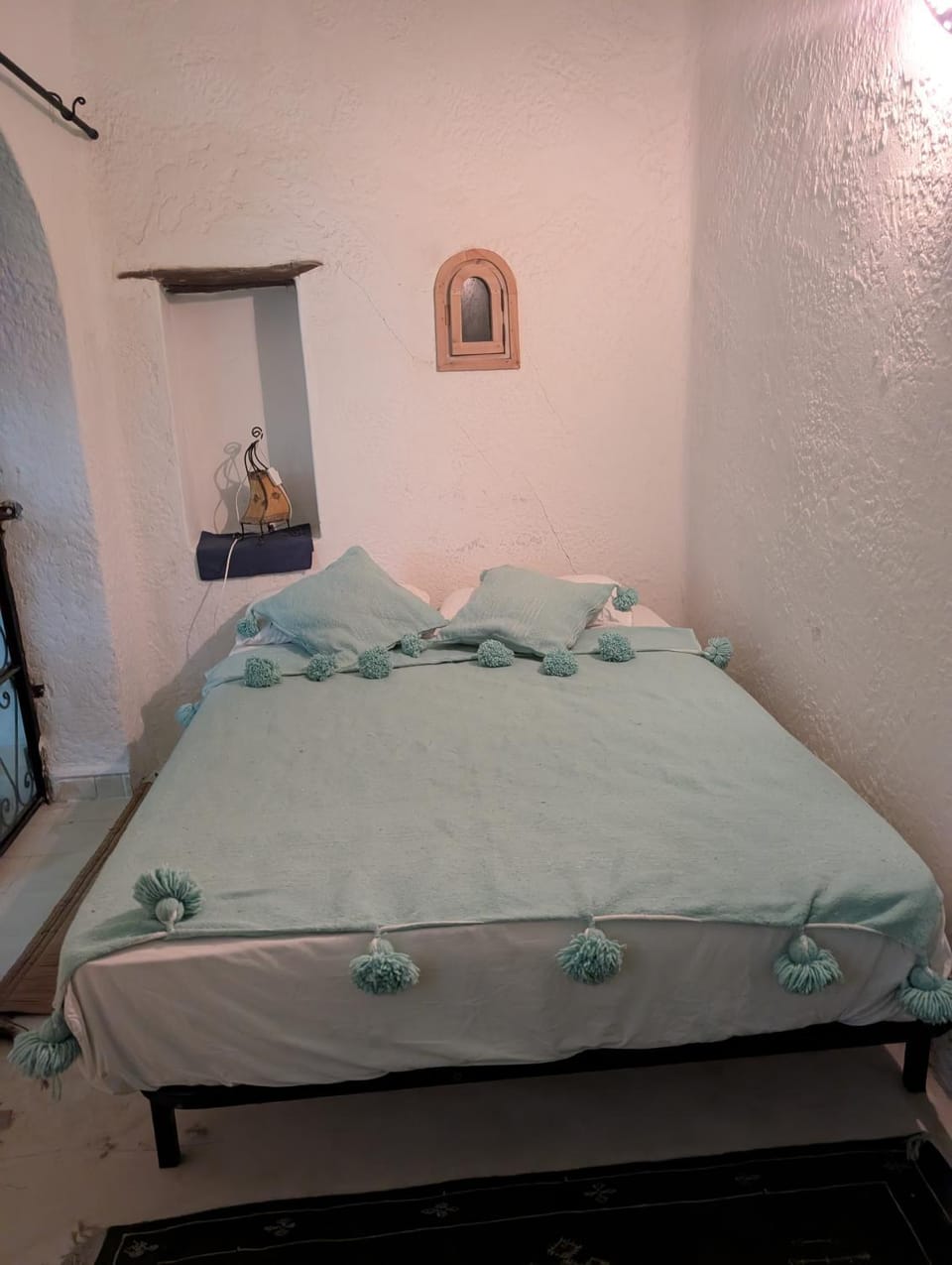 Shower, Toilet, Bed, Bedroom