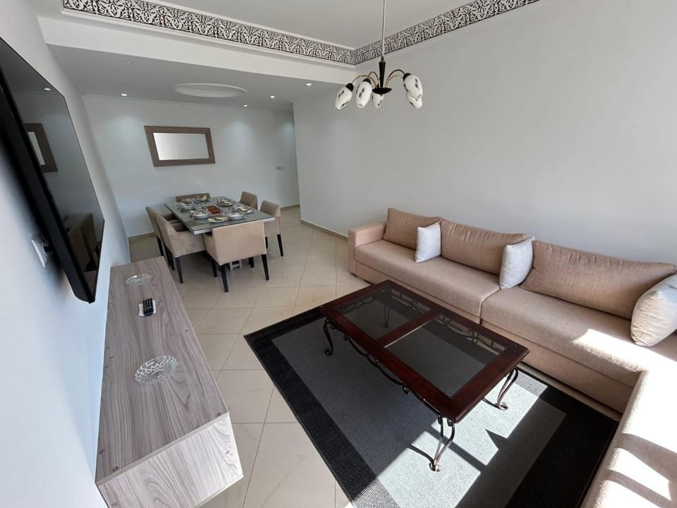 Communal lounge/ TV room, TV and multimedia, Dining area, Evening entertainment