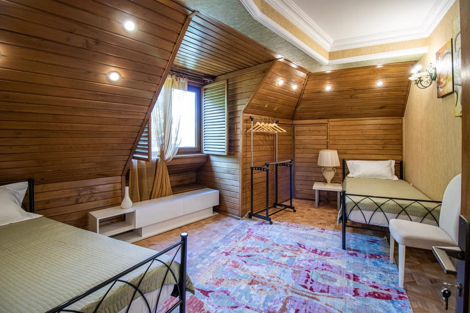 Sololaki Gem, 3BR Apartment Apartment in Tbilisi, Georgia