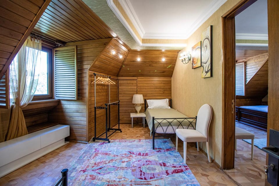 Sololaki Gem, 3BR Apartment Apartment in Tbilisi, Georgia