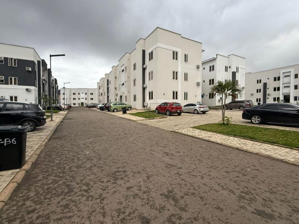 Property building, Street view