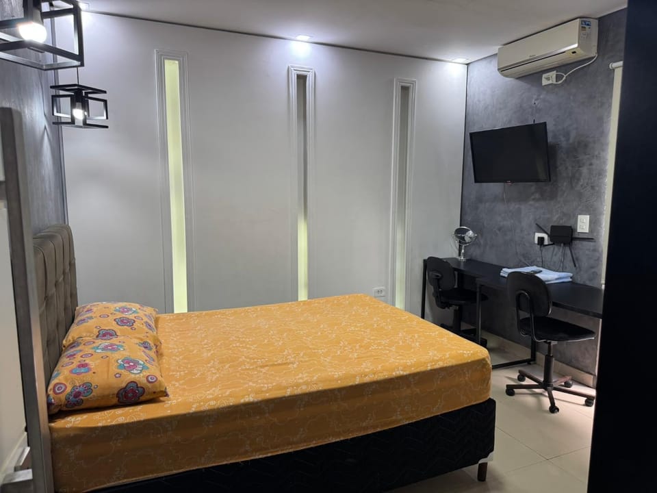 Bed, Bedroom, air conditioner