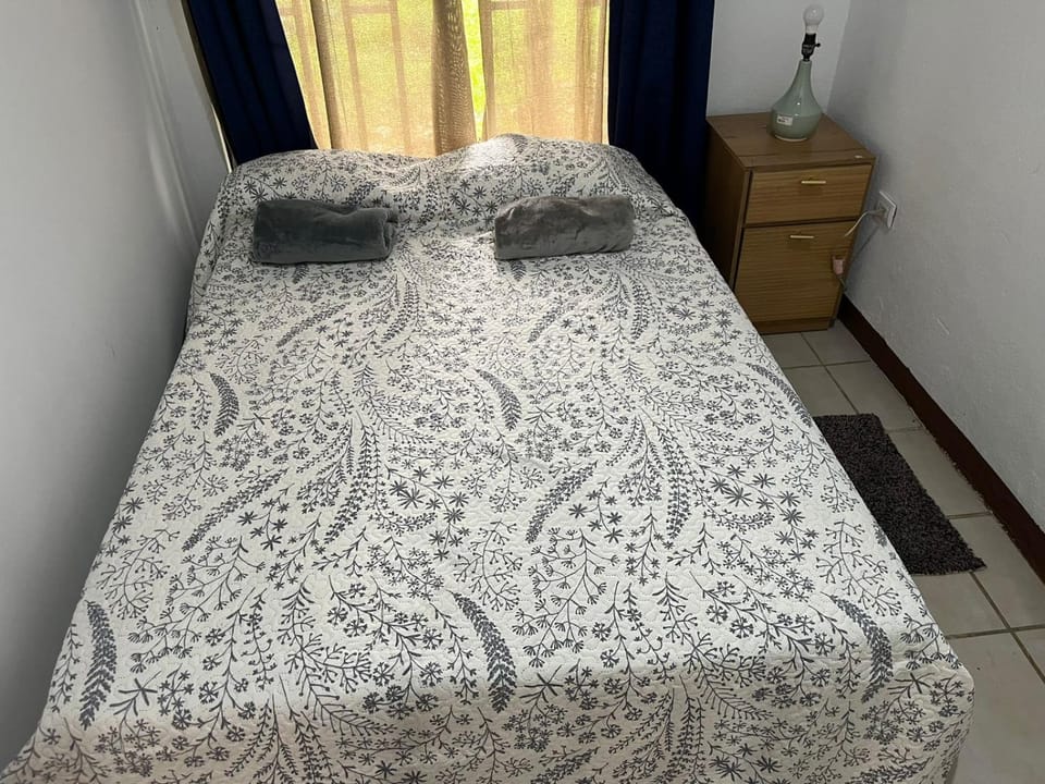 Hostel Cora Chia Bed and Breakfast in Heredia Province