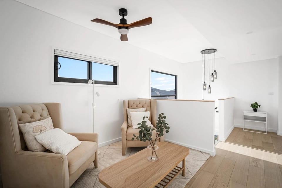 Austral Luxury 5Br Classic Model House House in Sydney