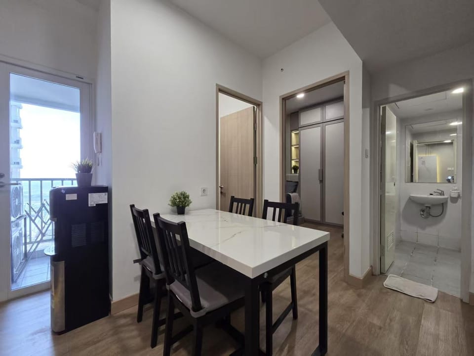 Shower, Bathroom, Kitchen or kitchenette