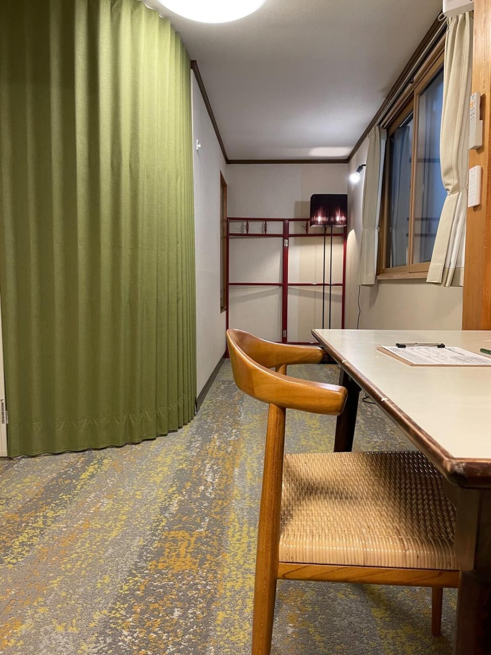 Bed, Living room, Photo of the whole room, Seating area, Dining area