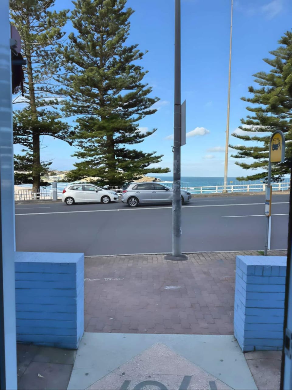 Beachfront Retreat 10sec from the beach Apartment in Sydney