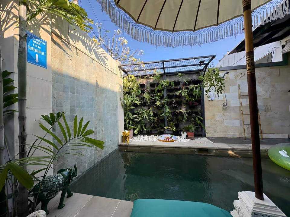 Garden view, Swimming pool