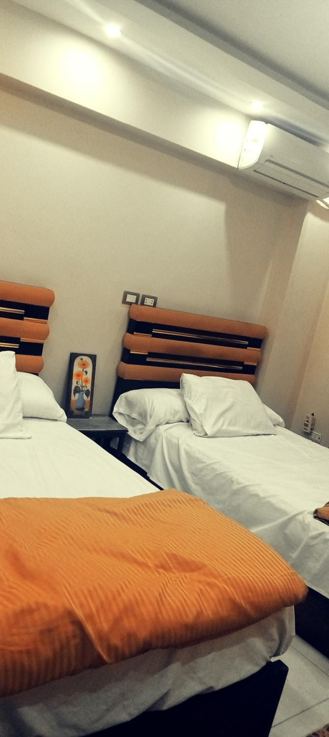 الدقي شارع ايران رئيسي Apartment in Egypt