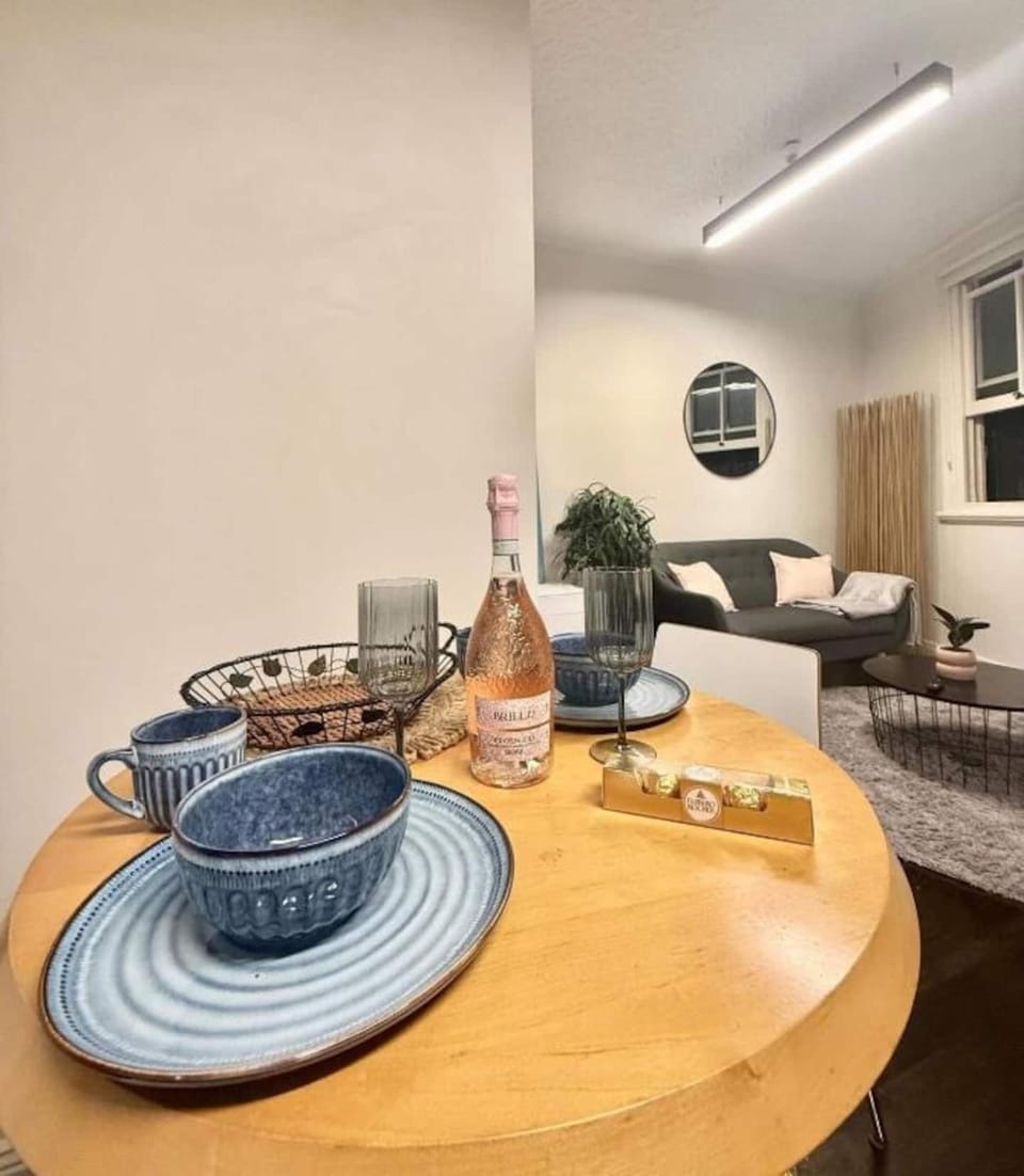Heritage Studio by the Opera House - The Rocks Apartment in Sydney