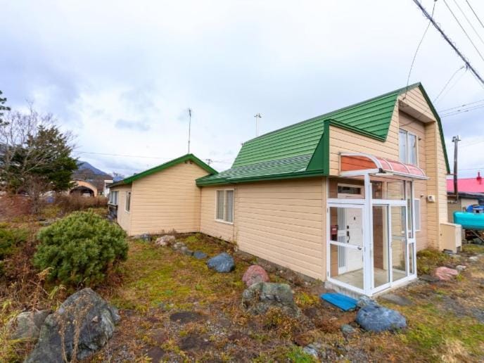 Property building, Spring