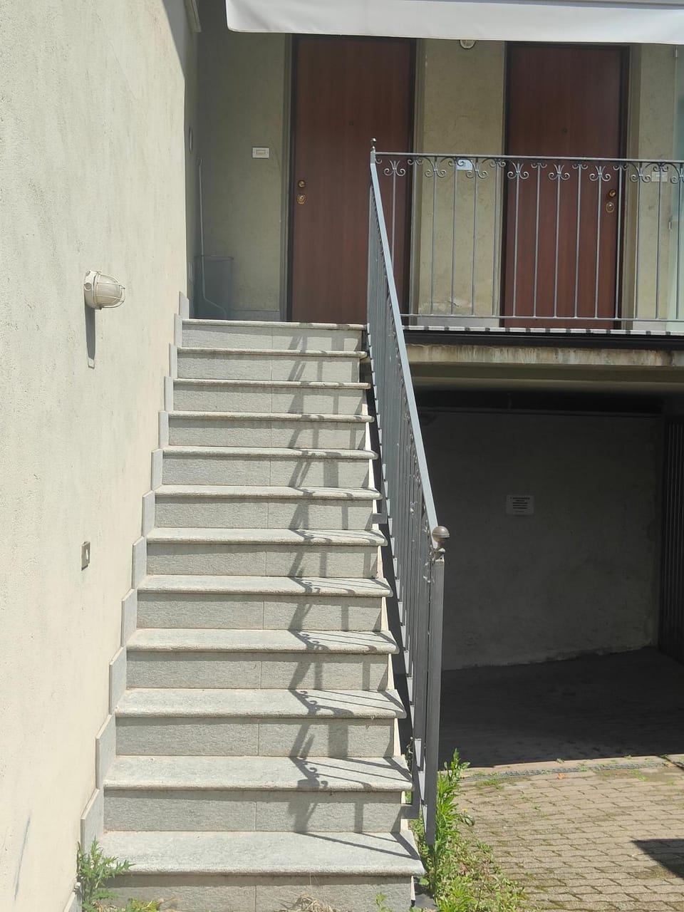 Facade/entrance