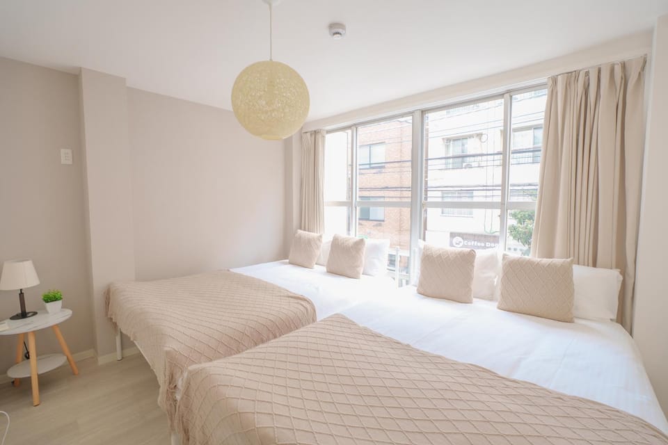 3 minutes to Shinjuku by subway-Nakanokaikan II Apartment in Shinjuku