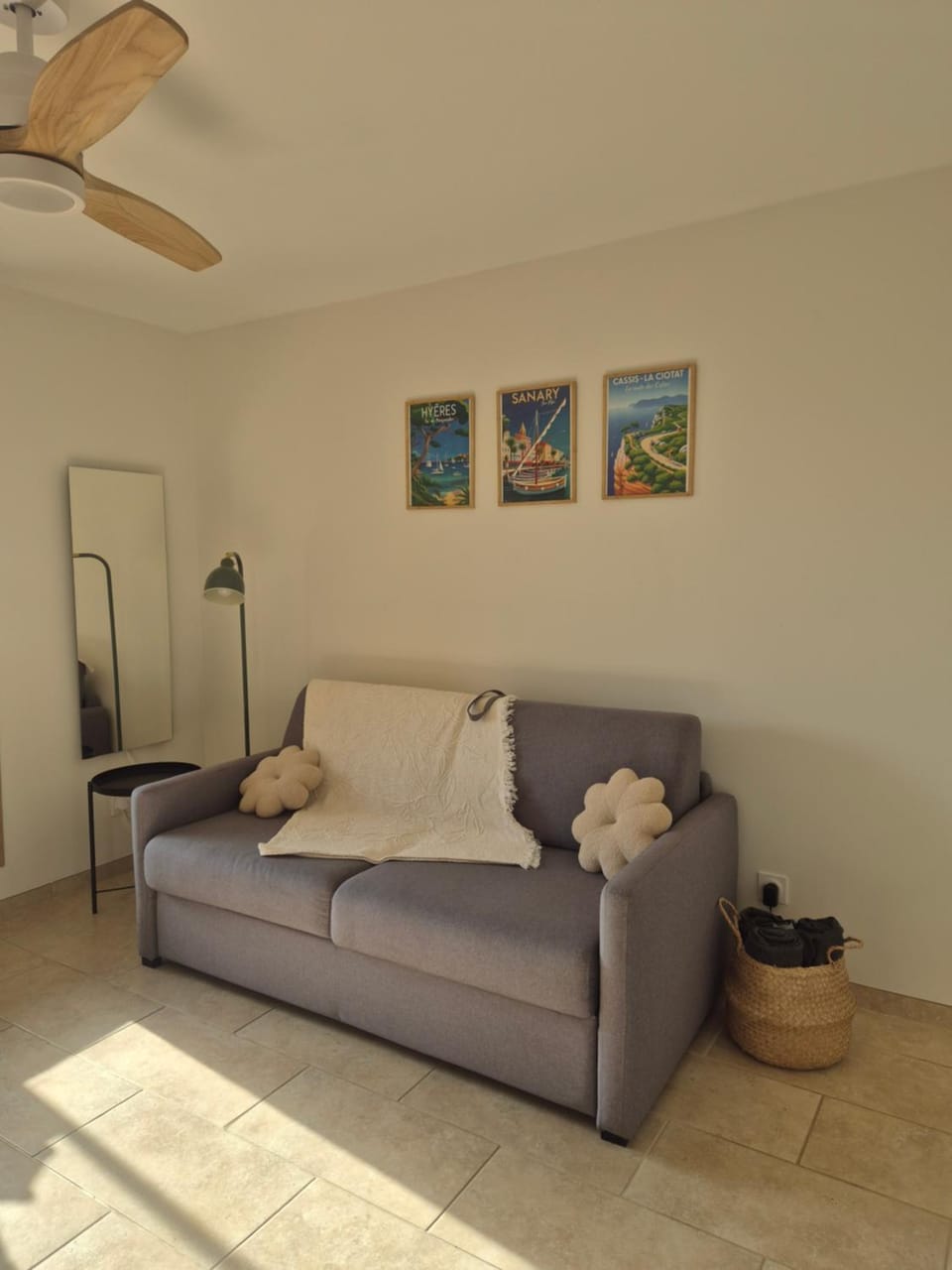 Cozy studio proche plages et gare Apartment in Sanary-sur-Mer