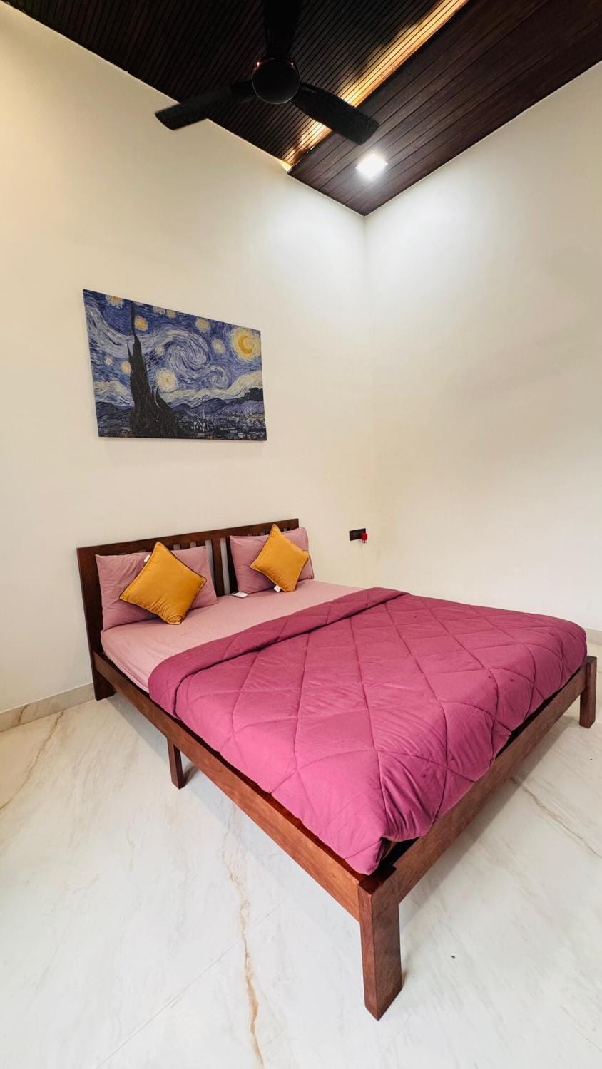 Bed, Bedroom