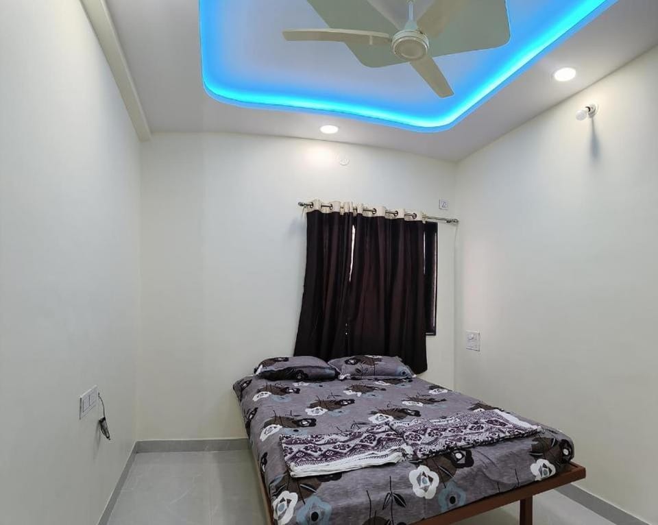 Atharv Guest House Bed and Breakfast in Maharashtra