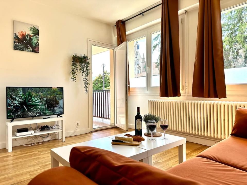 M Lorry Frida cosy au rdc avec balcon proche Metz Apartment in Metz