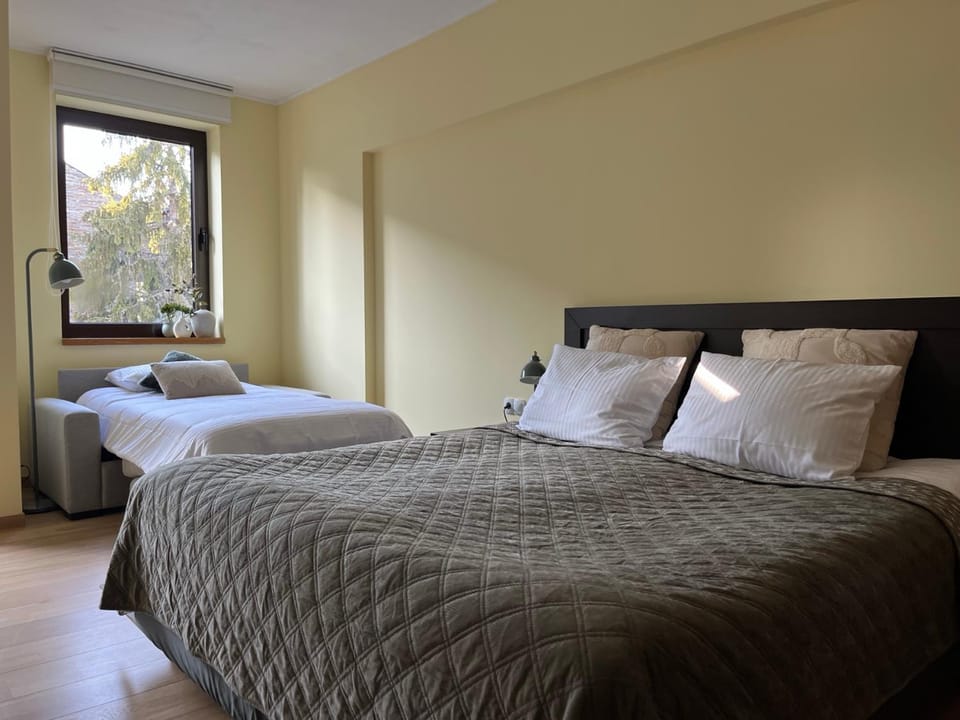 Bed, Bedroom