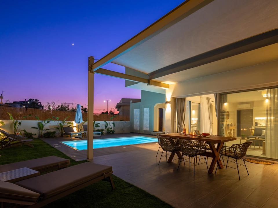 Night, Natural landscape, Balcony/Terrace, Pool view