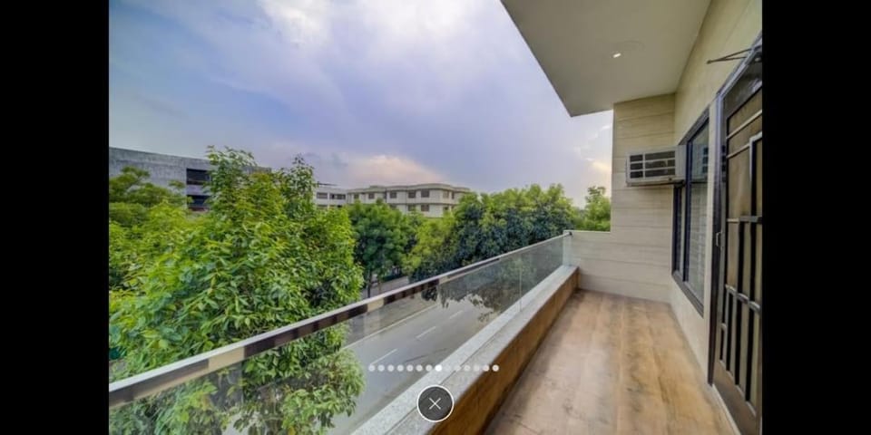 PLAY HOTEL STAR DELTA 2 couple friendly Hotel in Haryana