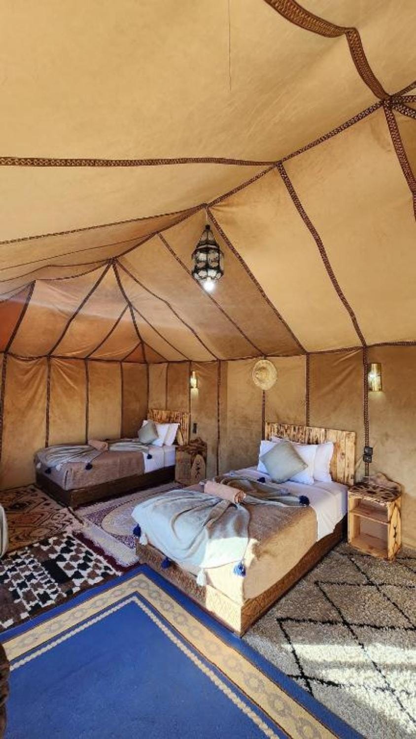 Bed, Photo of the whole room, Seating area, Bedroom