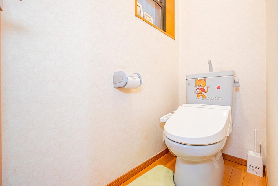 Higashi koiwa 4 Bed rooms Villa 5 minutes walk from JR Koiwa station 60min friom Haneda airport Apartment in Japan