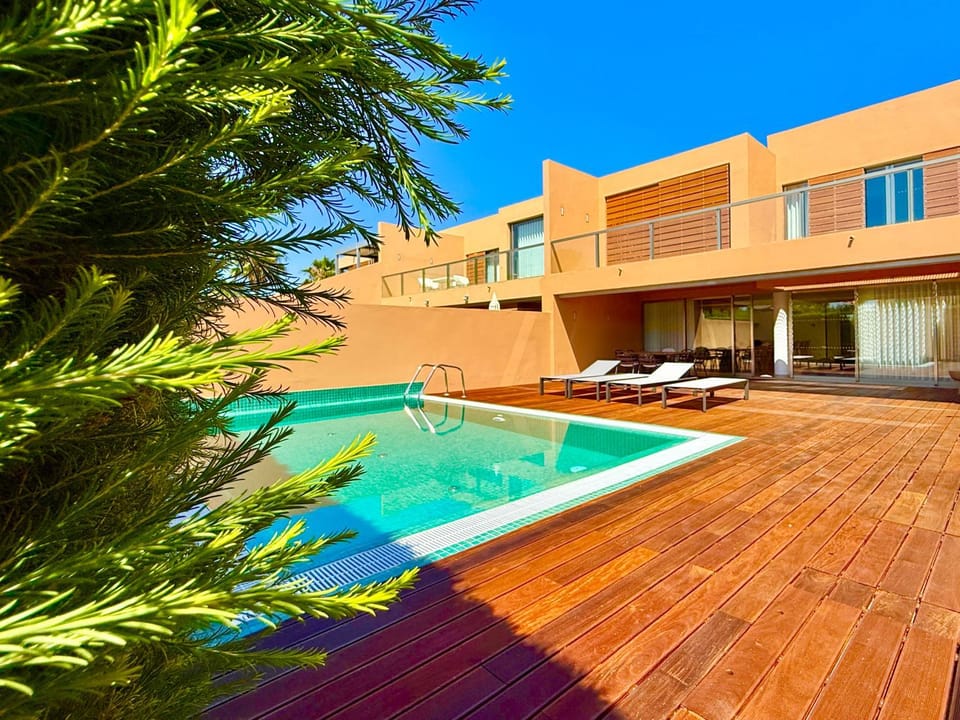 Balcony/Terrace, Pool view