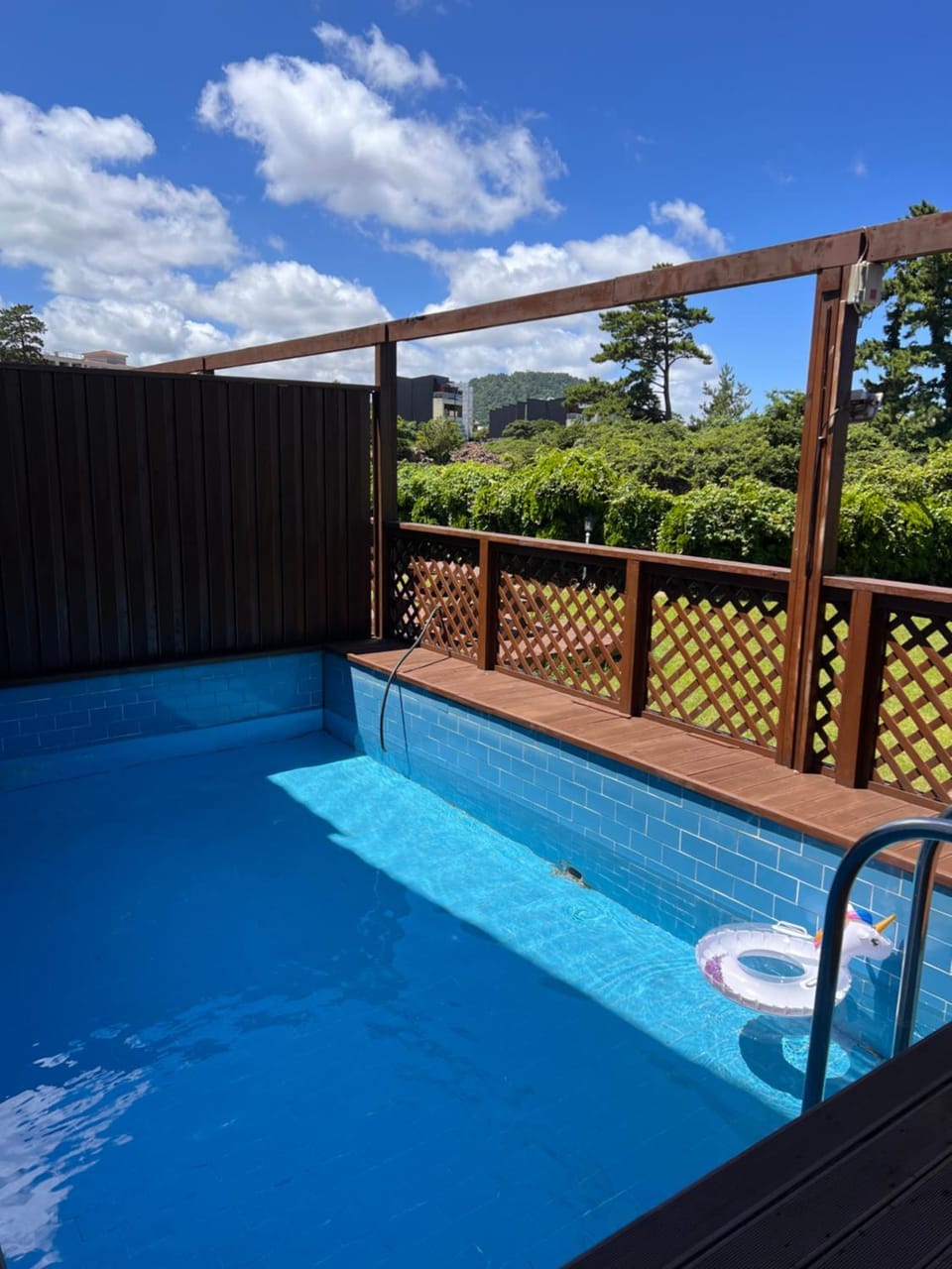Pool view, Swimming pool