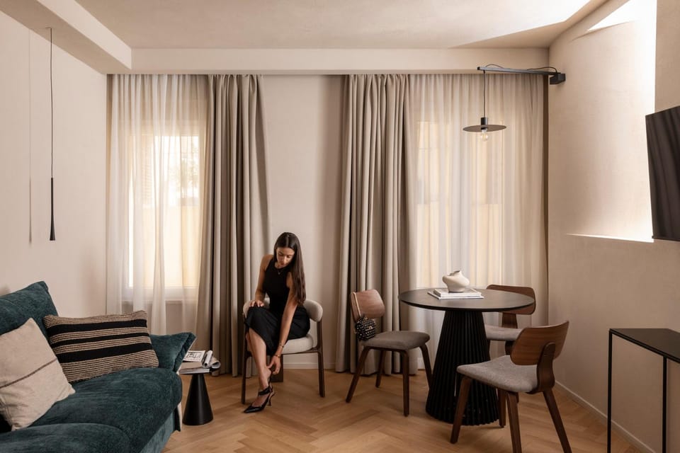Living room, Seating area