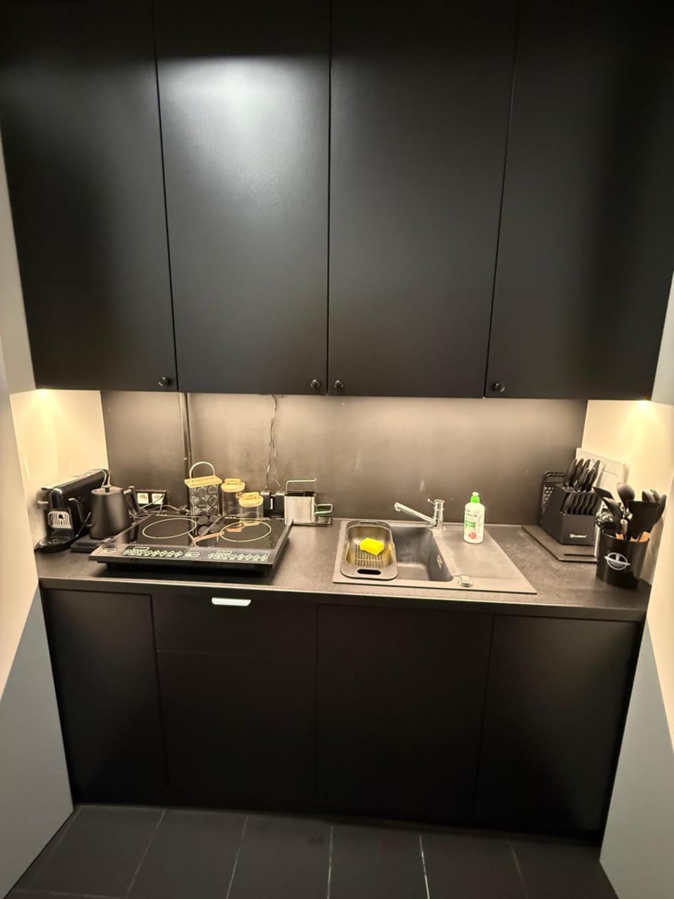 Kitchen or kitchenette