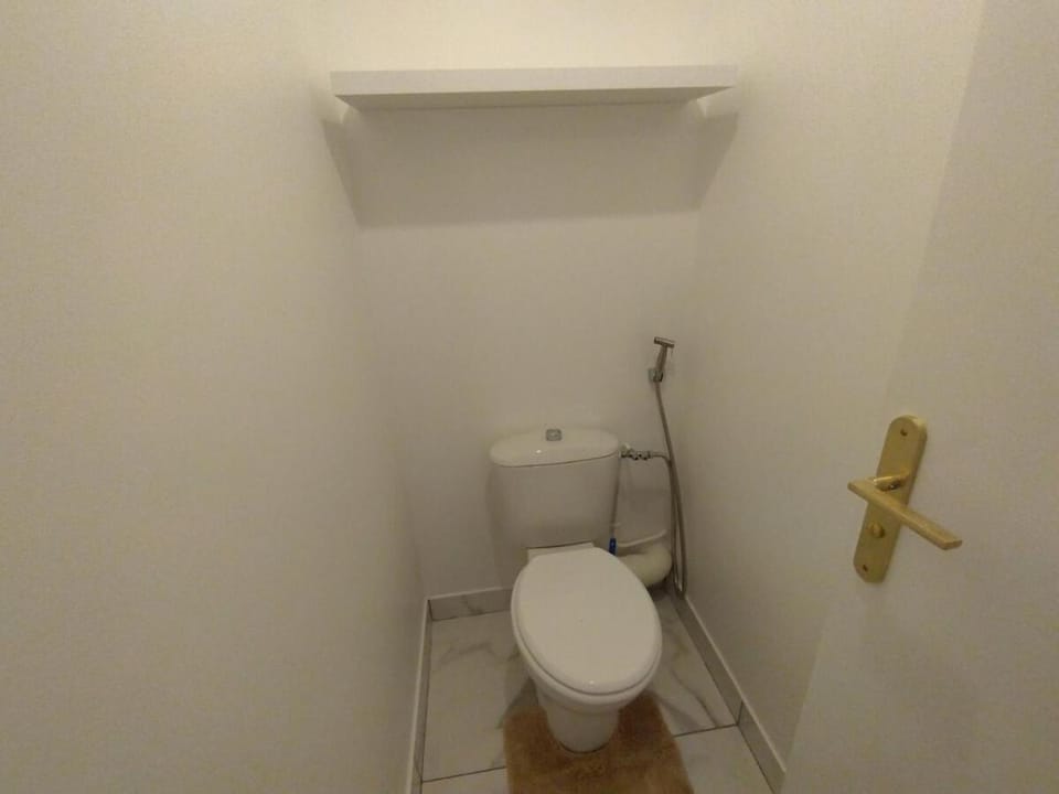 2BR Salon Parking La Défense 10 min walk to metro, Parking Apartment in Courbevoie