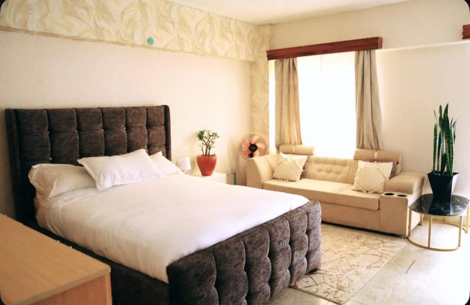 Large Studio In Heart of Westlands Apartment in Nairobi