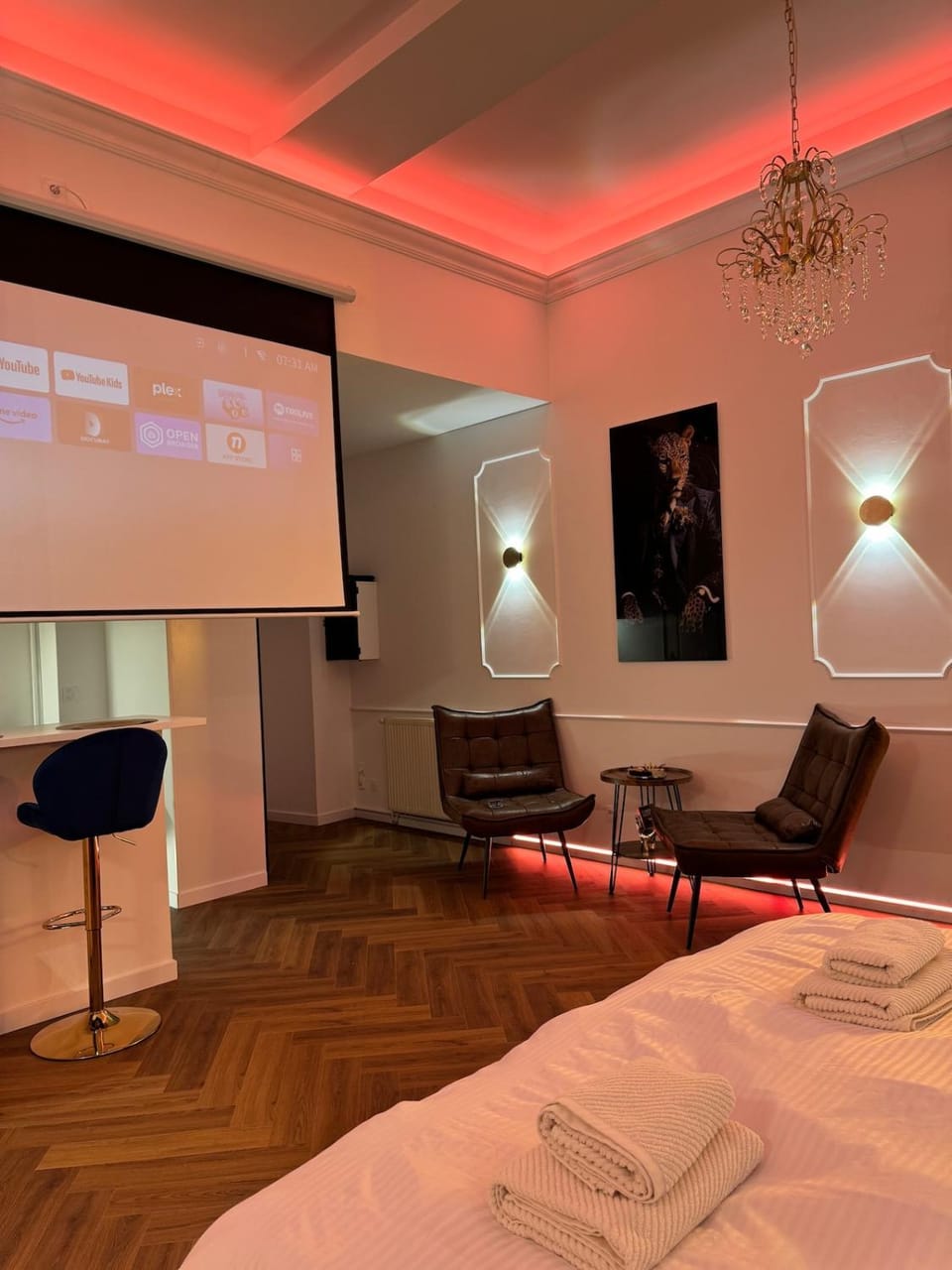 Suite EVASIO, au pied du château fort, parking privé Apartment in Wallonia, Belgium